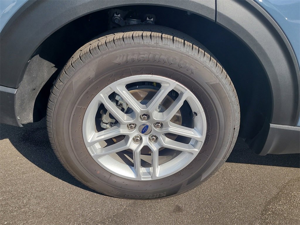 Certified 2025 Ford Explorer Active image 5