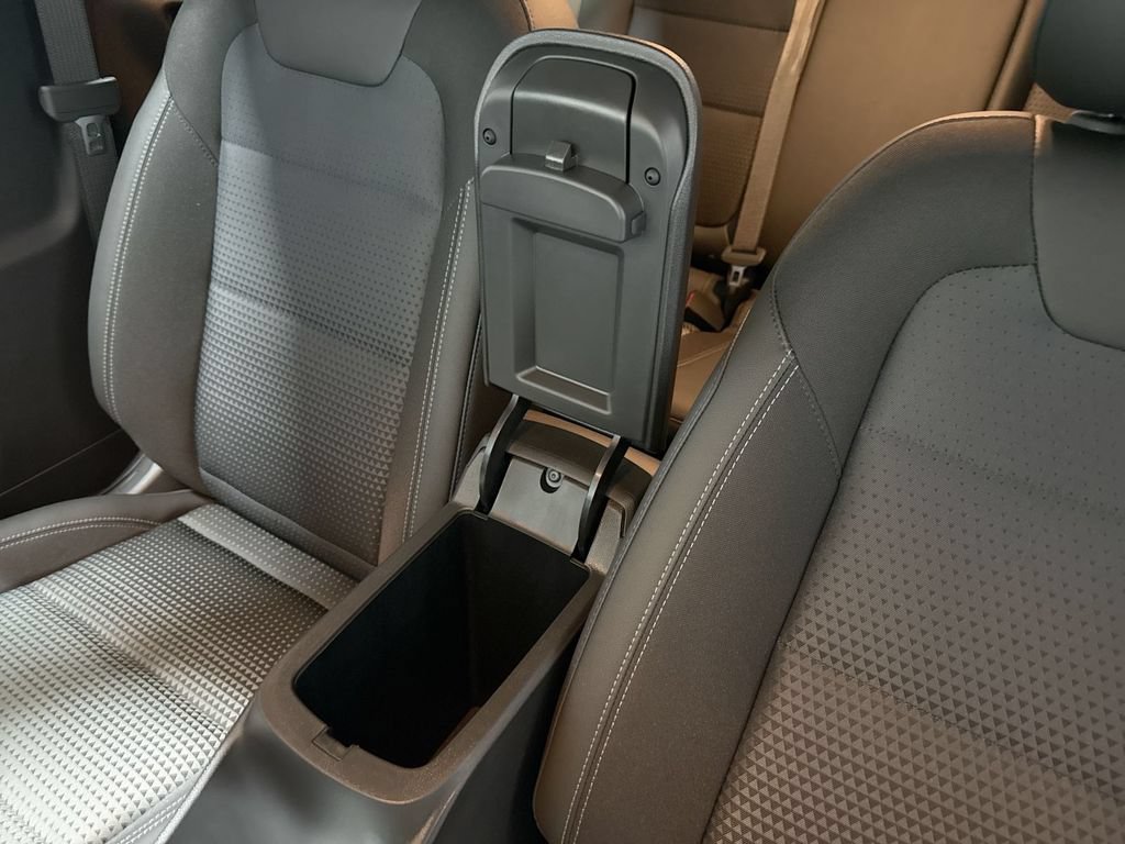 New 2026 Chevrolet Trax LT w/ Midnight Edition FWD image 36