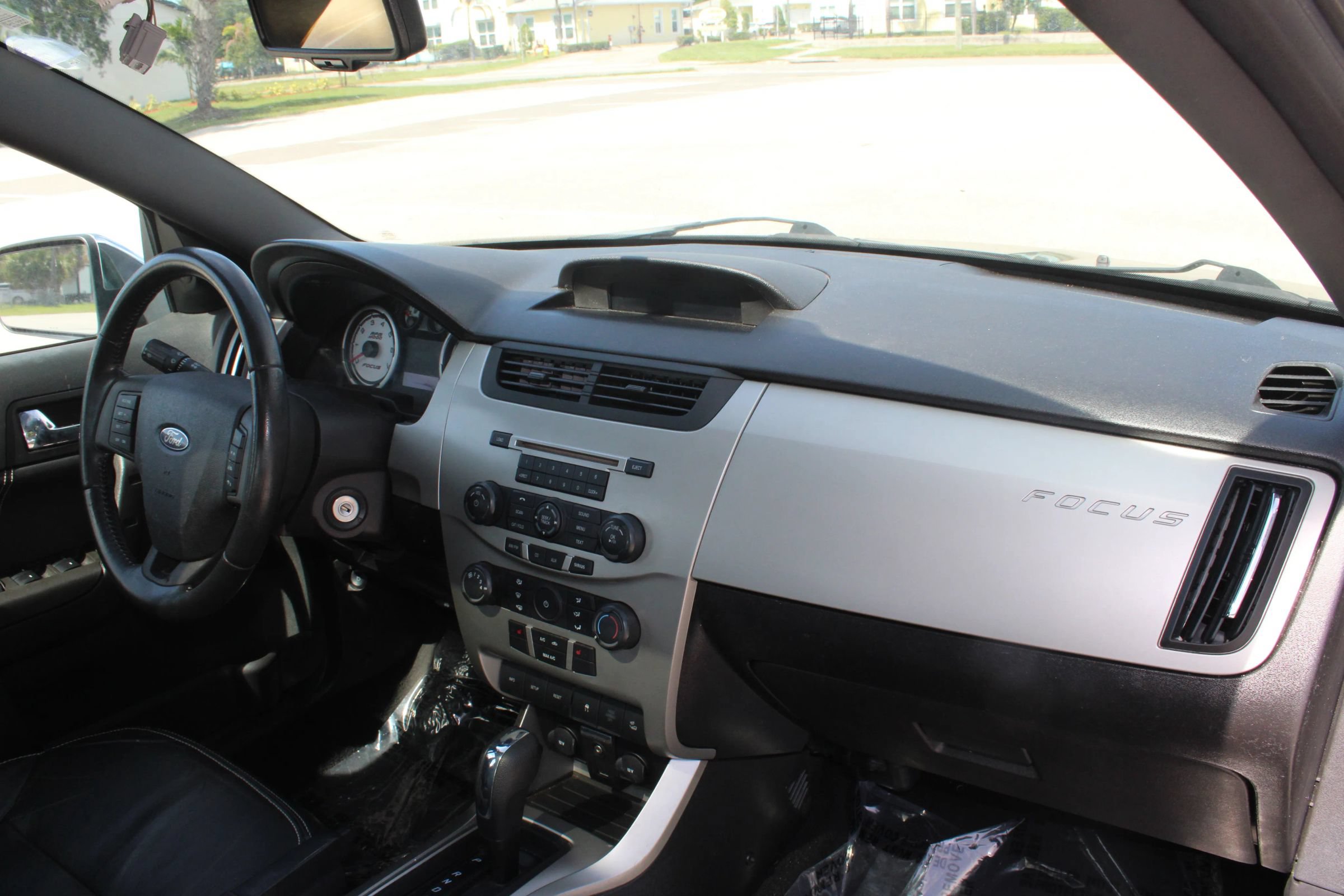 Used 2011 Ford Focus SEL w/ 301A Rapid Spec Order Code FWD image 27