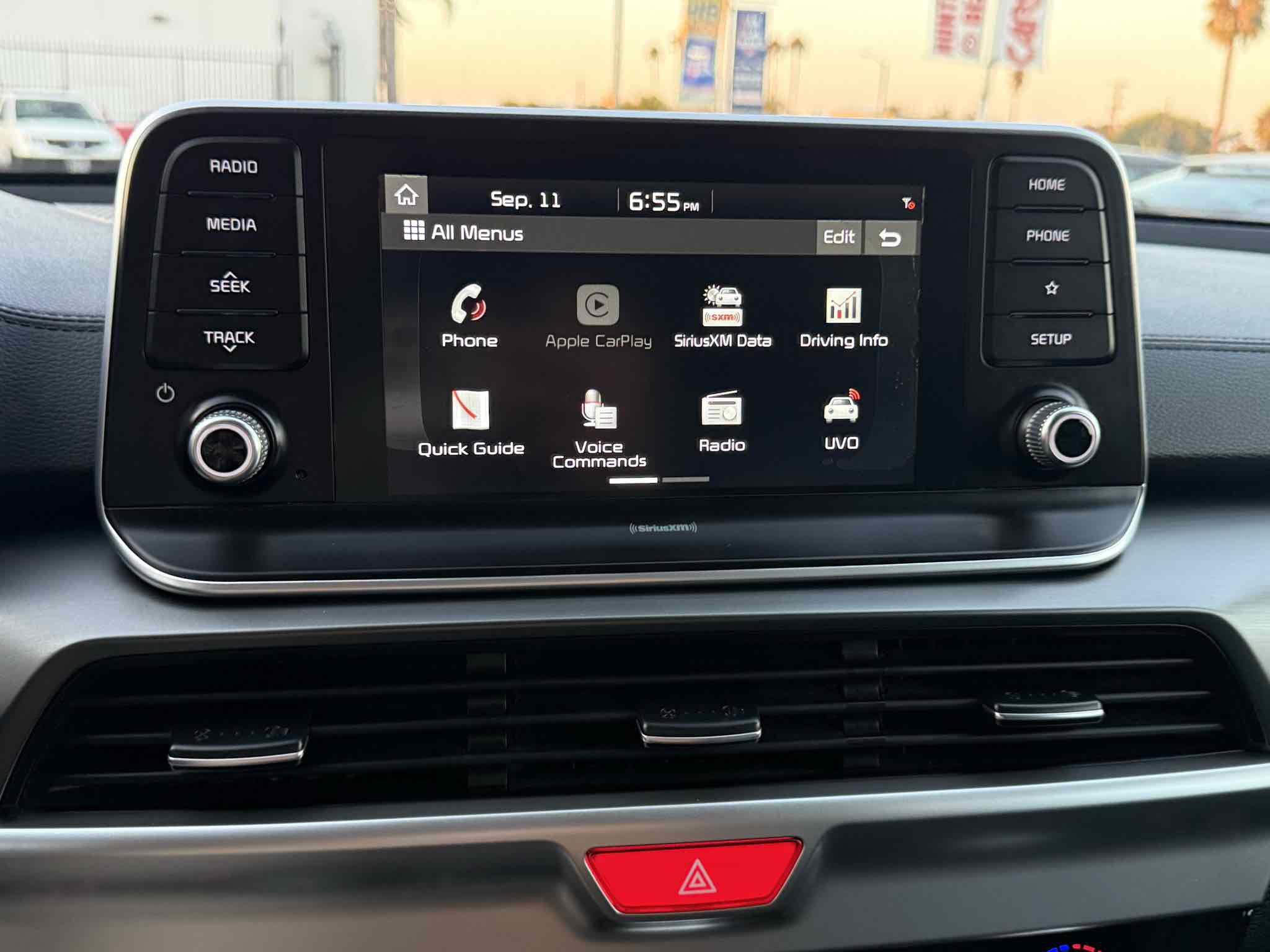 Used 2020 Kia Telluride LX image 4