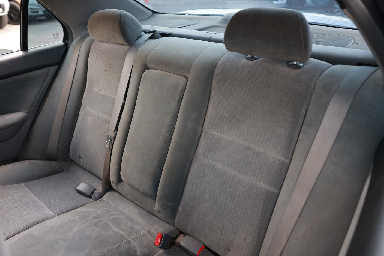 Used 2004 Honda Accord LX image 8