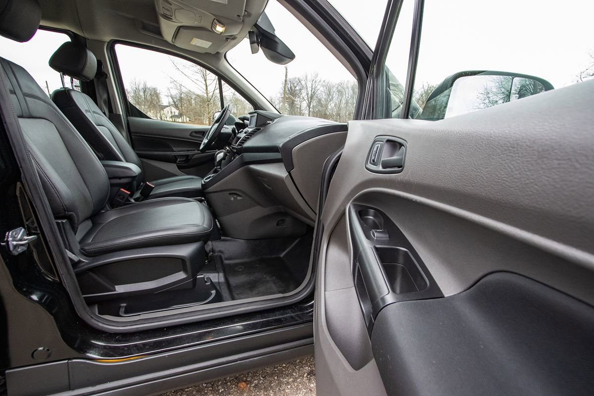 Used 2023 Ford Transit Connect XL image 18