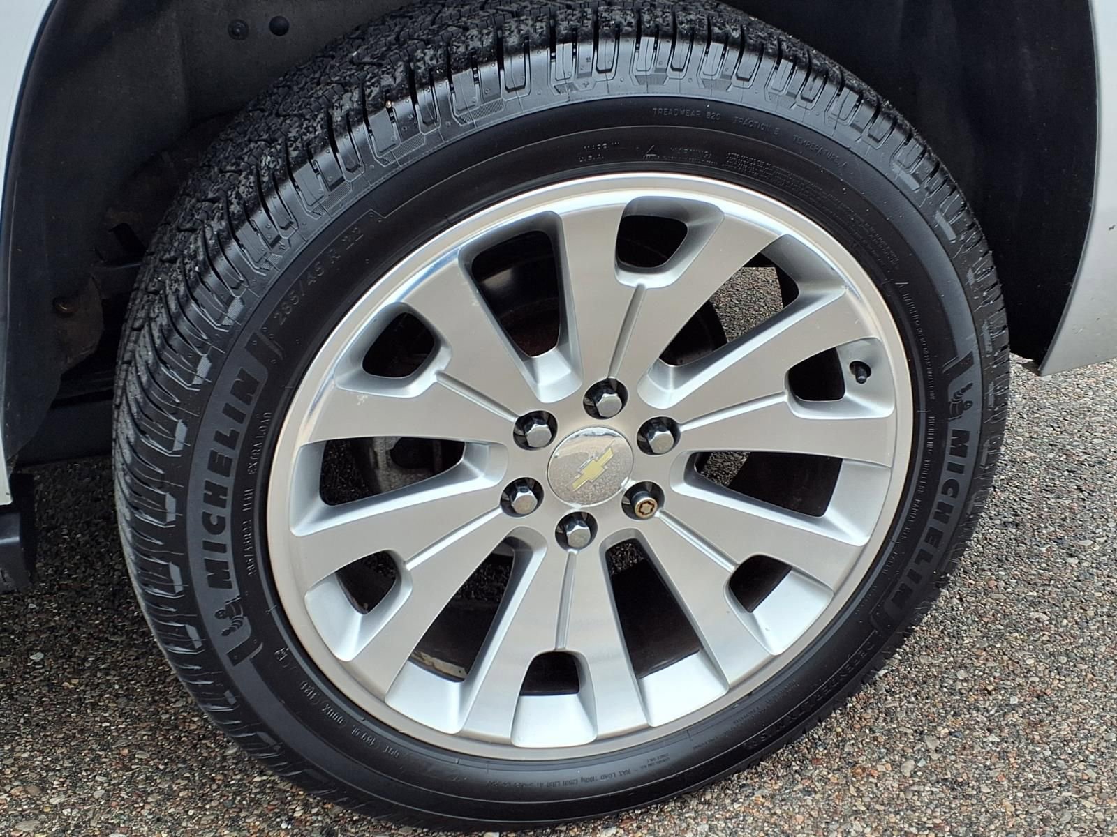 Used 2017 Chevrolet Tahoe Premier AWD/4WD image 9