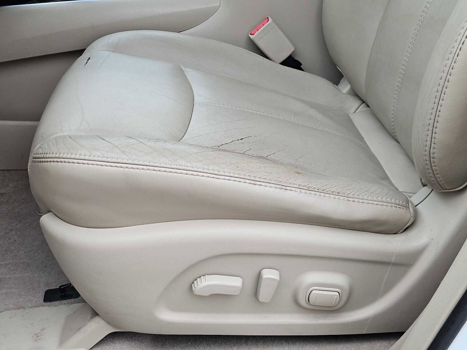 Used 2014 Nissan Pathfinder SL w/ SL Premium Package image 23