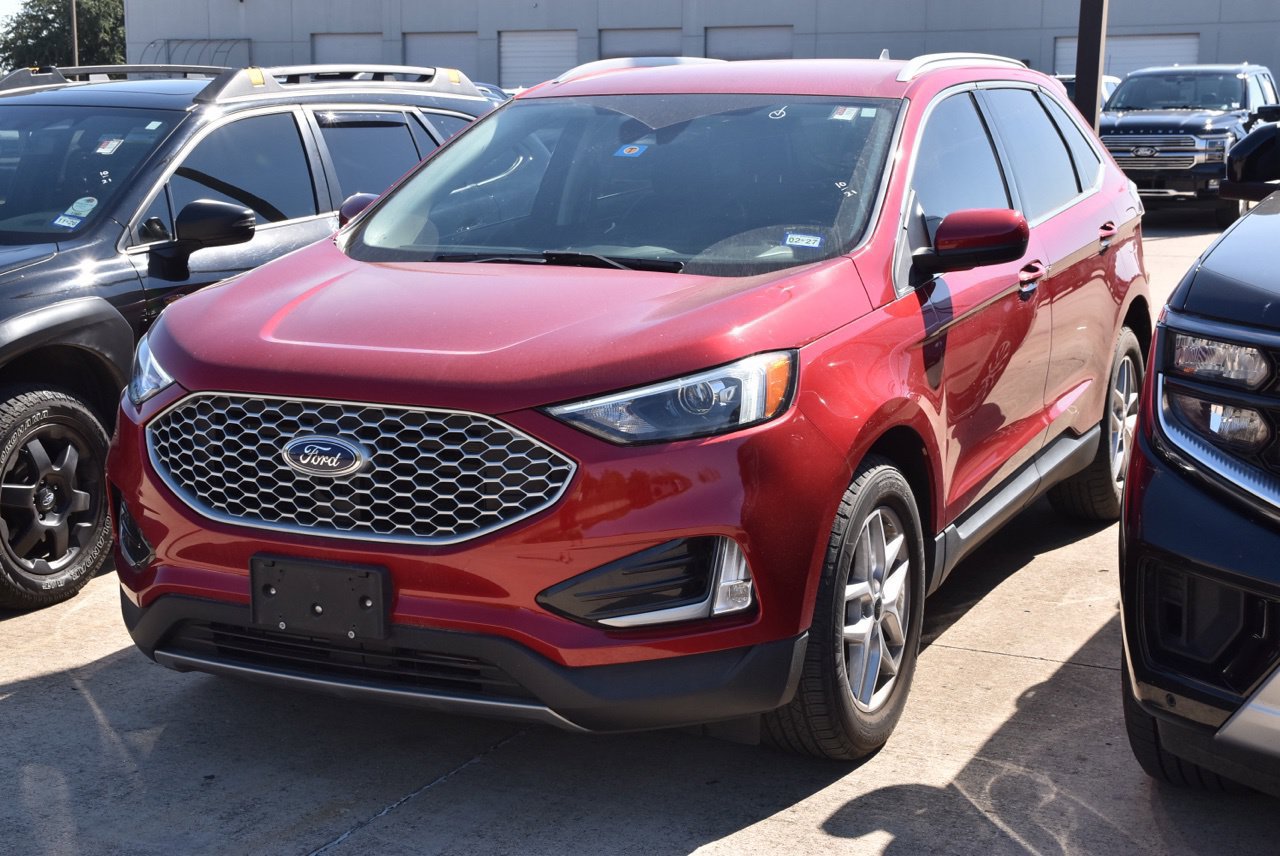 Certified 2023 Ford Edge SEL w/ Convenience Package AWD/4WD image 2