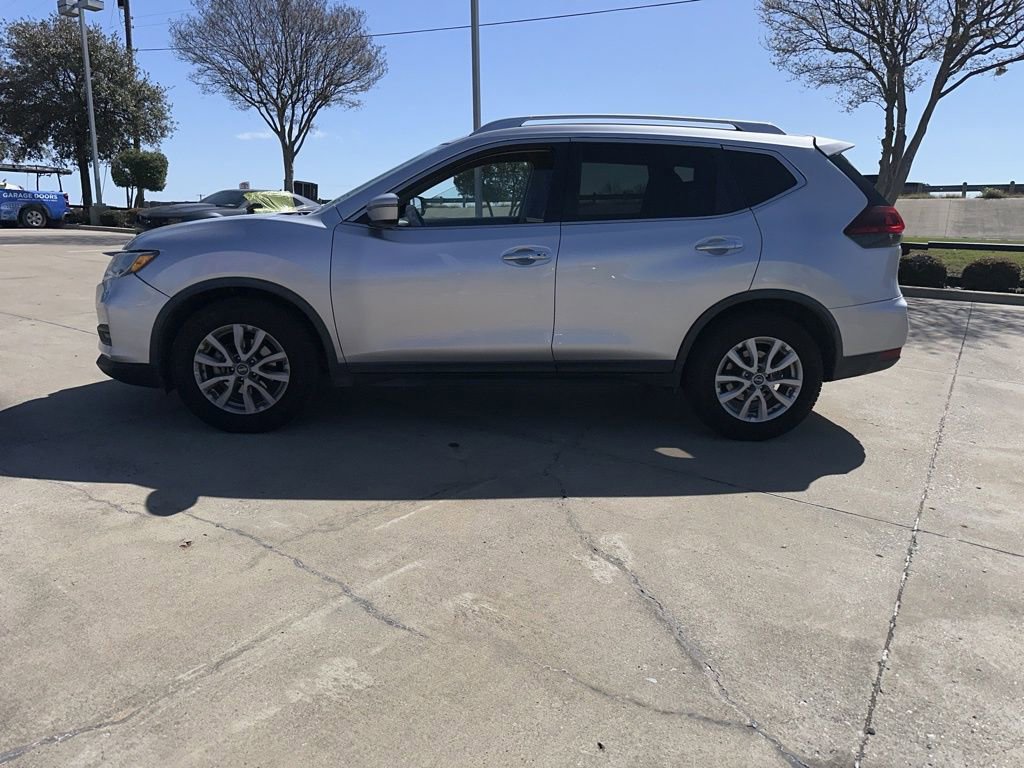 Used 2018 Nissan Rogue SV image 5