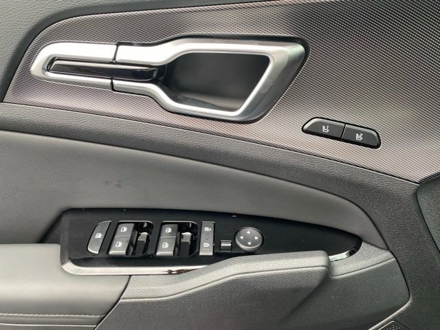 New 2025 Kia Sportage SX image 15