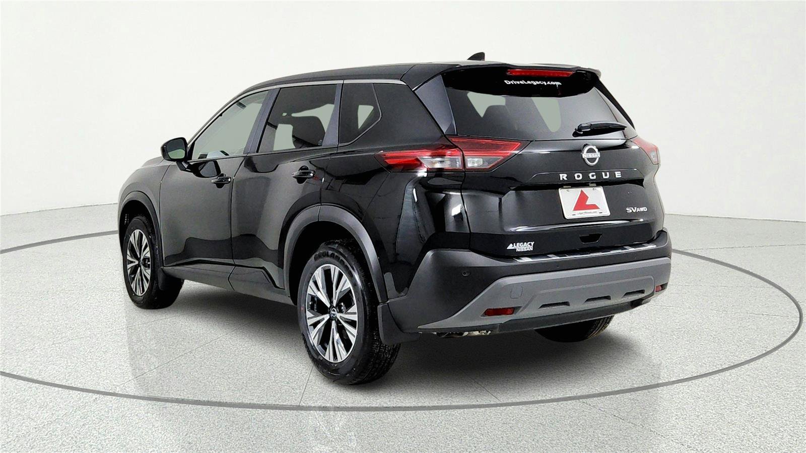 Used 2023 Nissan Rogue SV AWD/4WD image 4