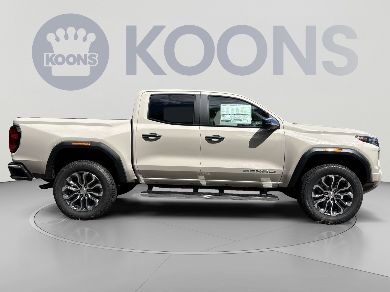 New 2026 GMC Canyon Denali w/ LPO, Black Badging Package AWD/4WD image 8