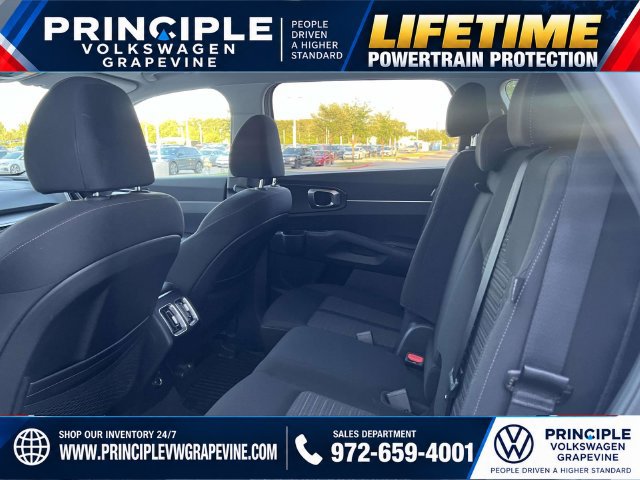 Used 2026 Kia Sorento LX FWD image 21