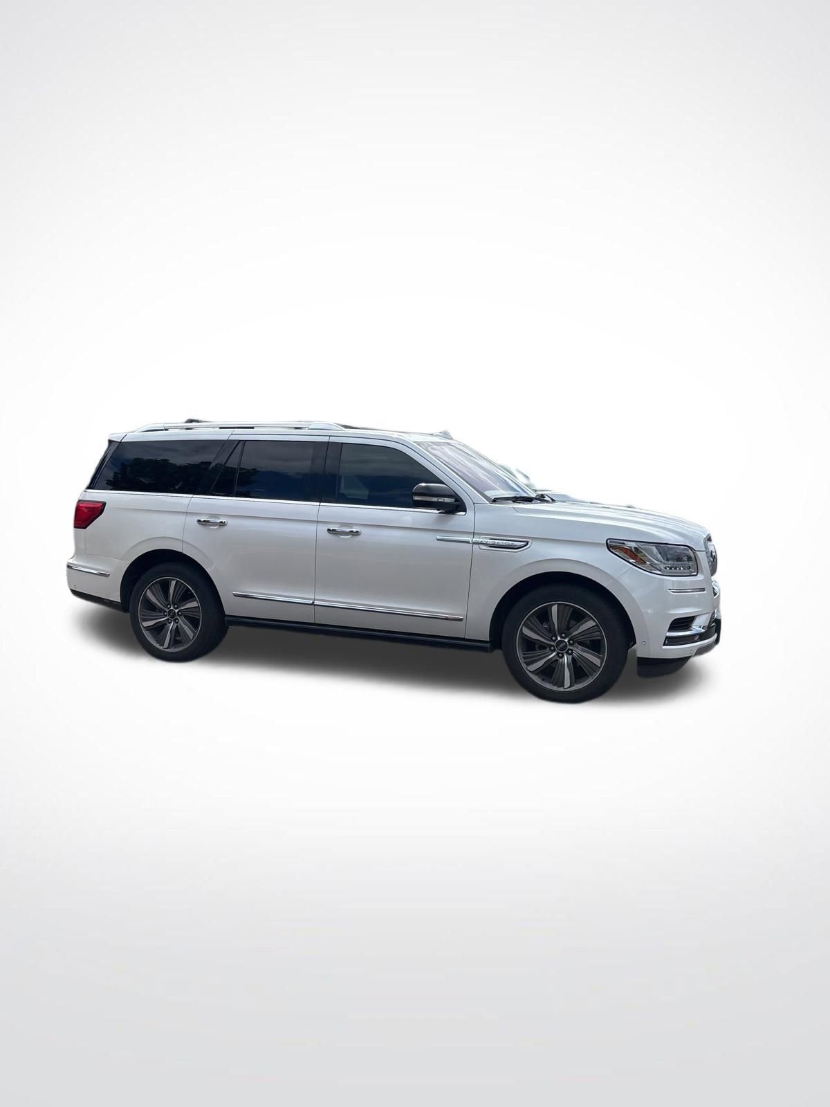Used 2019 Lincoln Navigator Reserve w/ Cargo Package AWD/4WD image 2