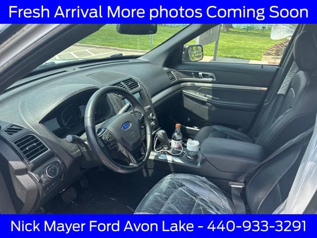 Used 2018 Ford Explorer XLT w/ Equipment Group 202A AWD/4WD image 10