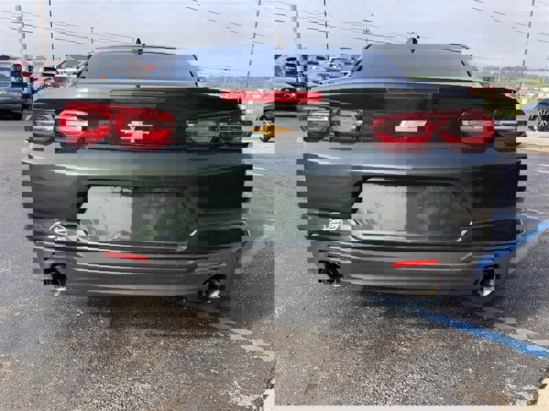 Used 2020 Chevrolet Camaro LT image 20
