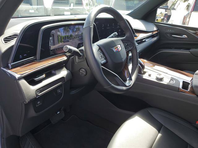 Certified 2024 Cadillac Escalade Luxury RWD image 42