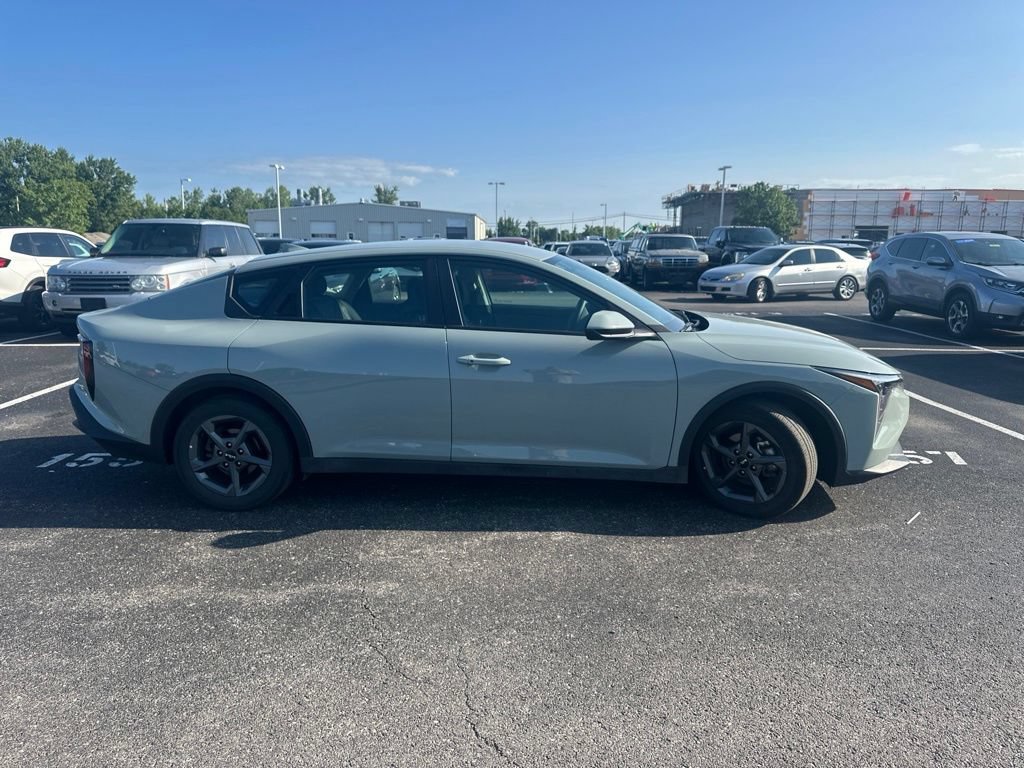 Used 2025 Kia K4 FWD image 10