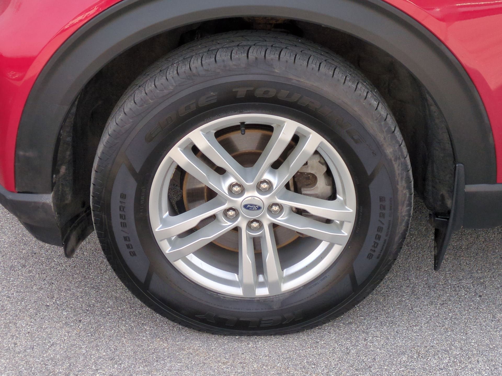 Used 2022 Ford Explorer XLT w/ Equipment Group 202A AWD/4WD image 32
