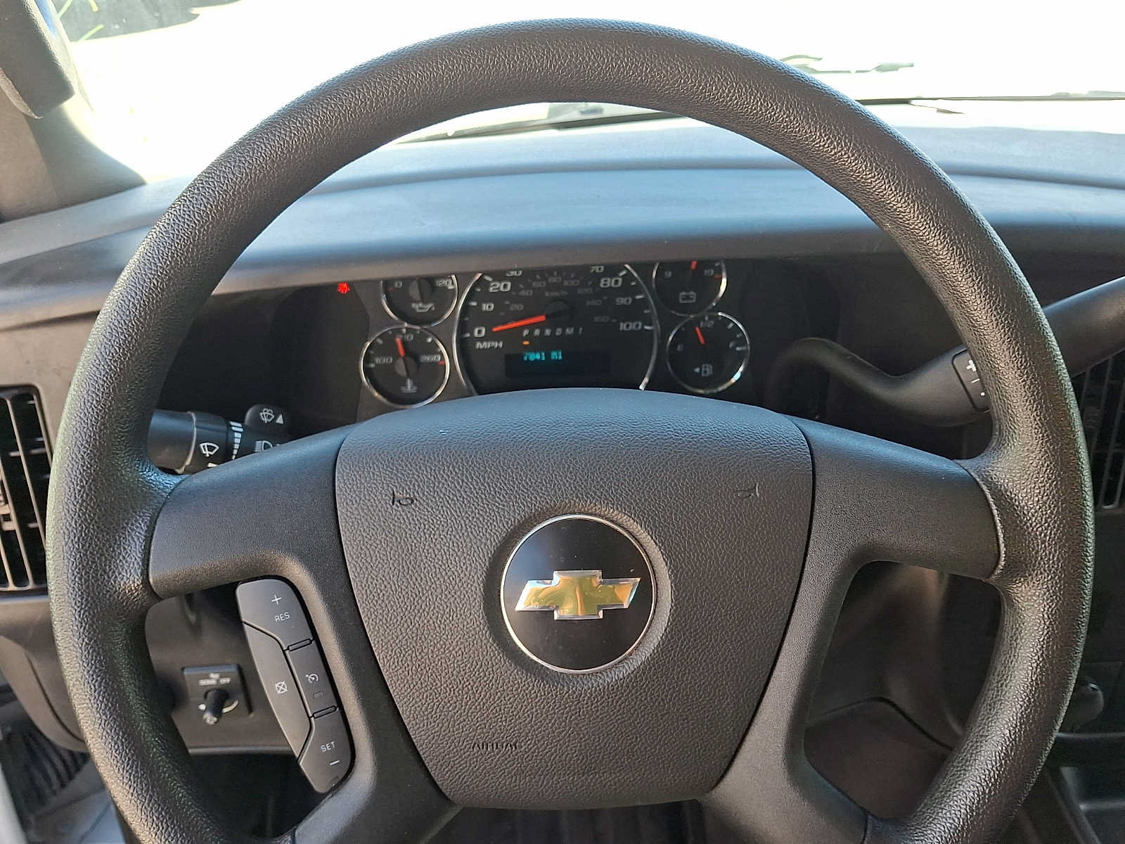 Used 2025 Chevrolet Express 2500 w/ Driver Convenience Package RWD image 18