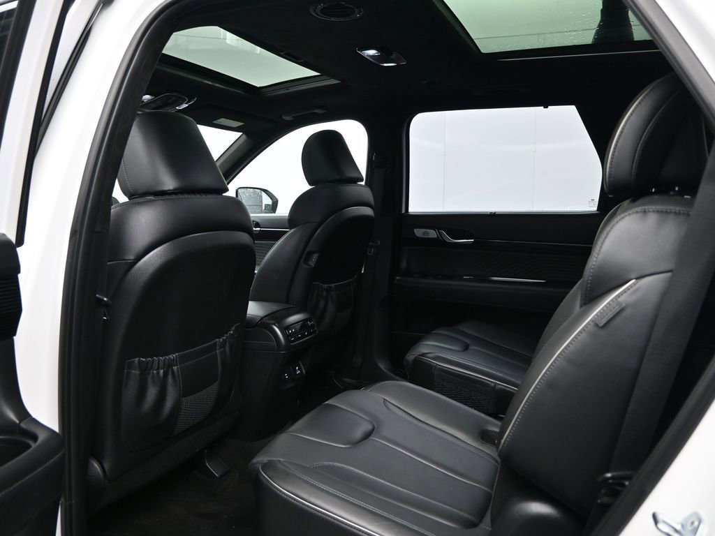 Used 2023 Hyundai Palisade Calligraphy image 29