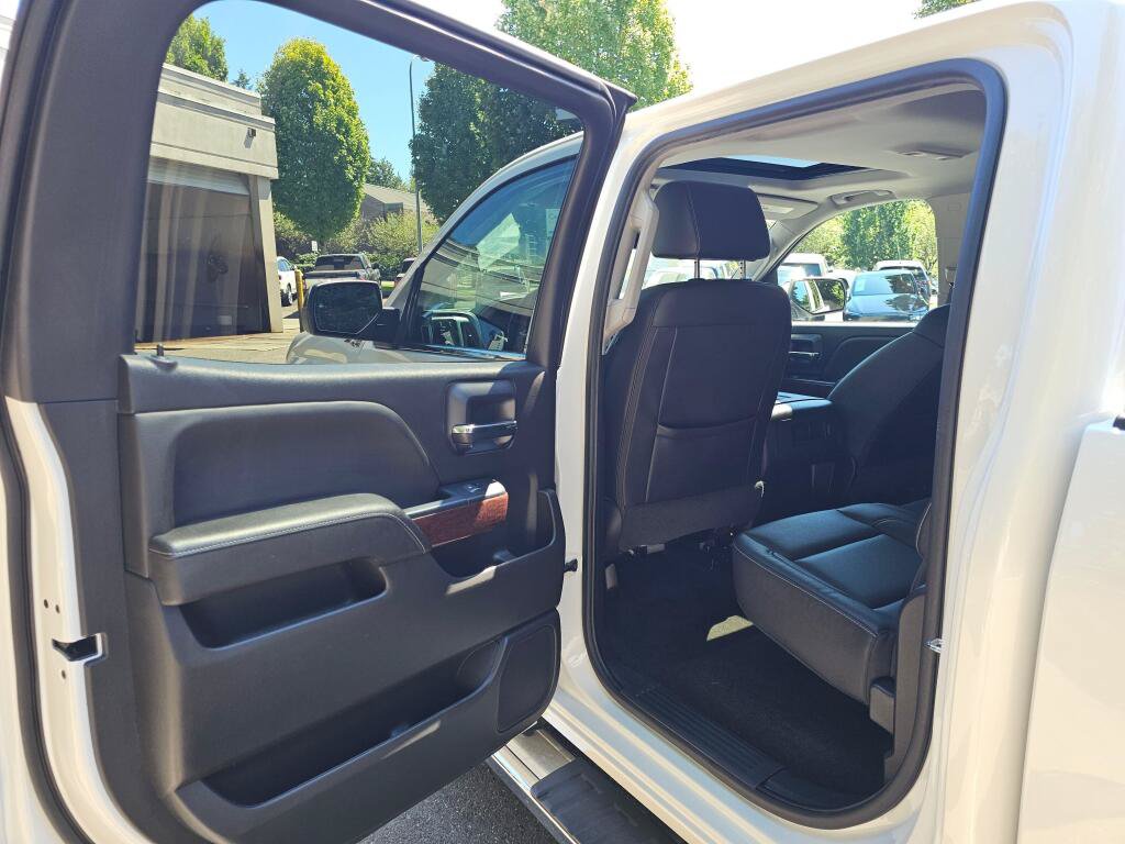 Used 2017 GMC Sierra 1500 SLT AWD/4WD image 19