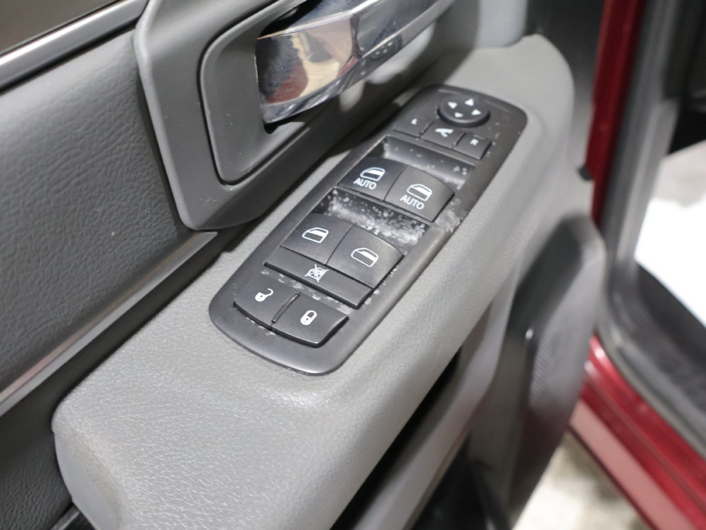 Used 2019 RAM 1500 Big Horn AWD/4WD image 14