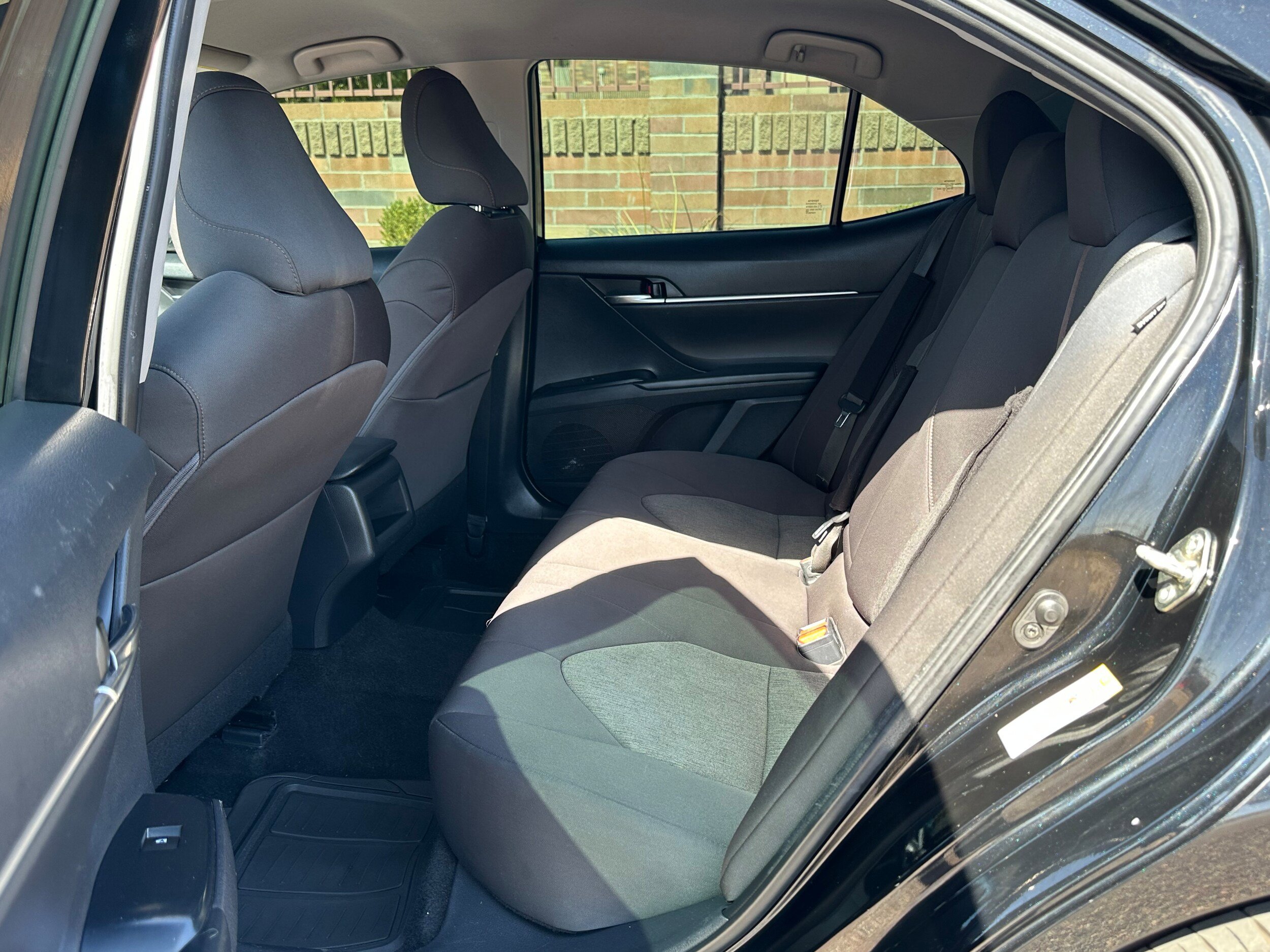 Used 2019 Toyota Camry LE FWD image 7