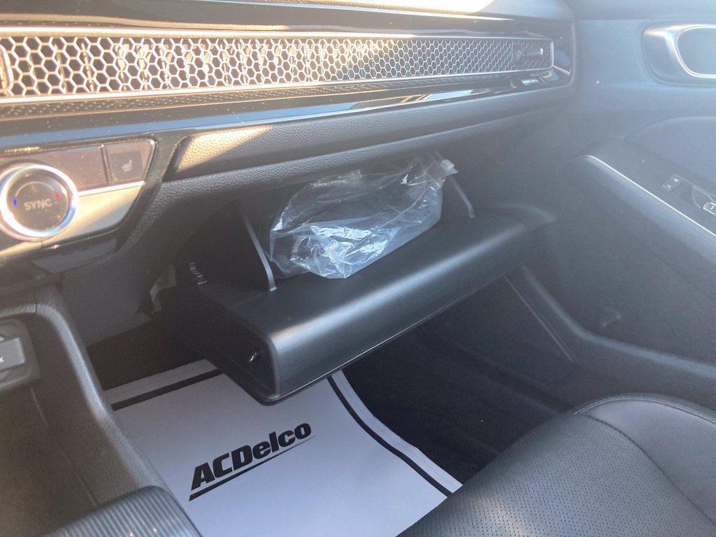 Used 2022 Honda Civic Touring image 19