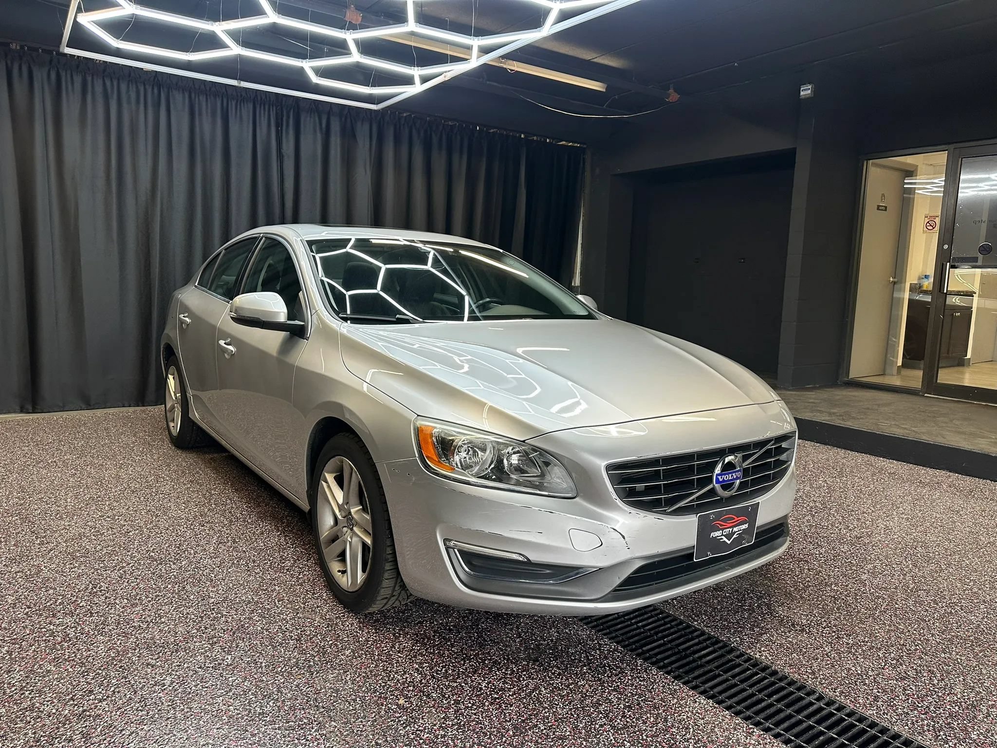 Used 2015 Volvo S60 T5 Premier AWD/4WD image 9