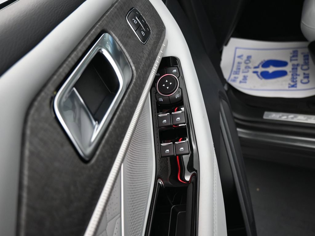 New 2025 Ford Explorer Platinum image 13