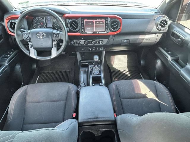 Used 2020 Toyota Tacoma TRD Off-Road AWD/4WD image 12