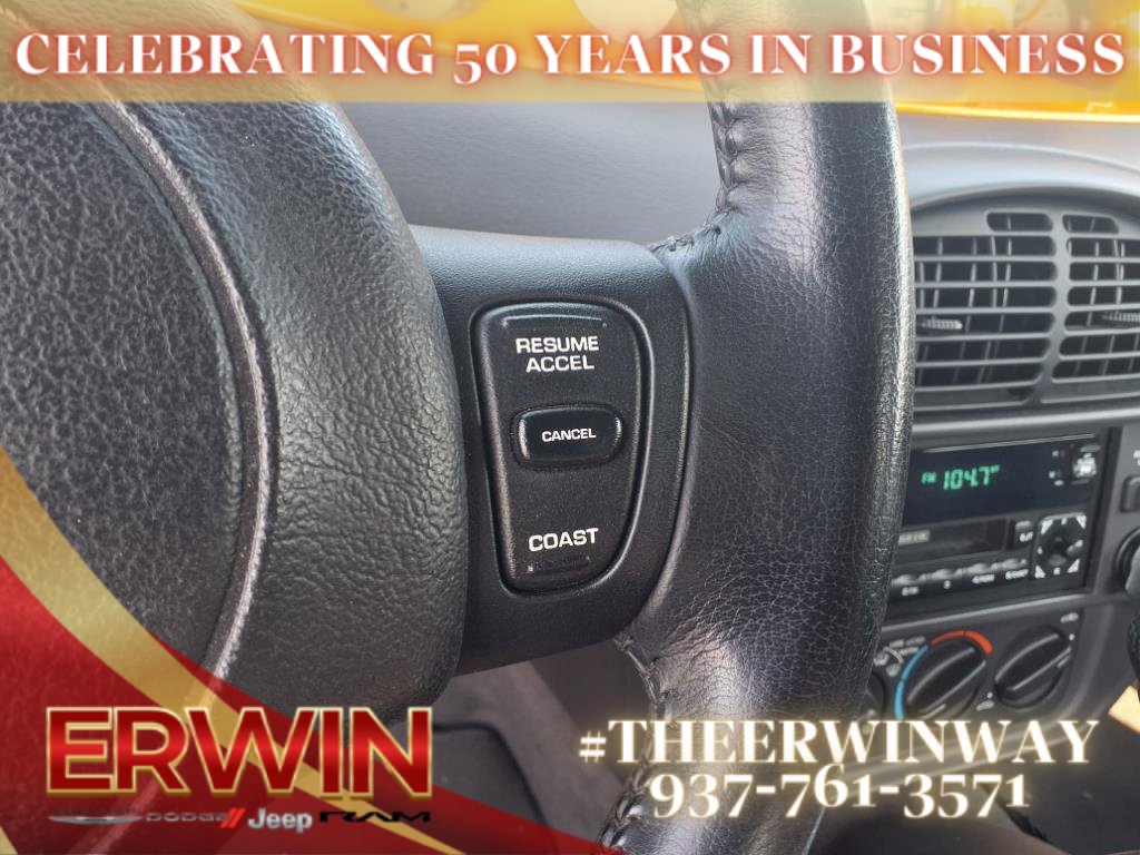 Used 2002 Chrysler Prowler image 25