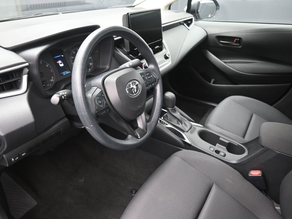 Used 2024 Toyota Corolla LE FWD image 18