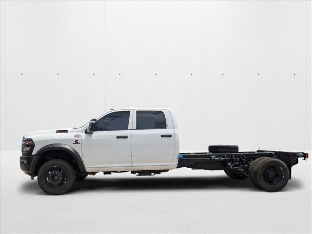 New 2025 RAM 5500 Tradesman AWD/4WD image 10