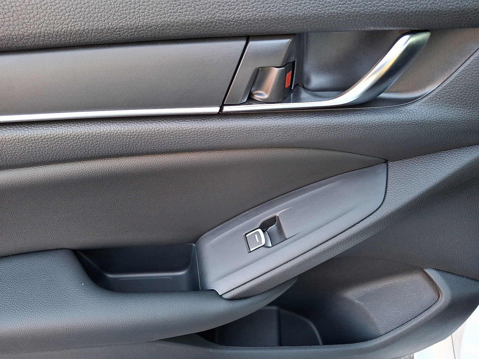 Used 2022 Honda Accord Sport image 12