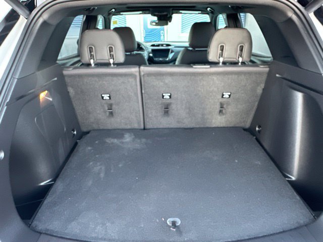 Used 2021 Chevrolet TrailBlazer RS w/ Sun and Liftgate Package AWD/4WD image 28