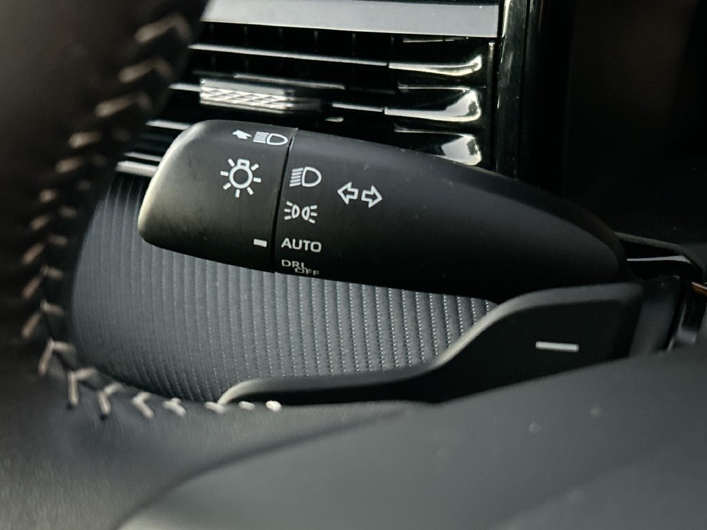 Used 2026 Toyota Camry SE FWD image 21