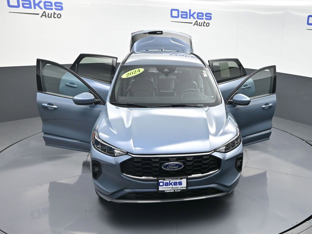 Used 2024 Ford Escape ST-Line Select w/ Class II Trailer Tow Package image 58