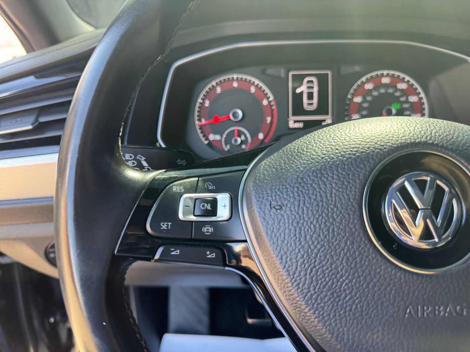 Used 2020 Volkswagen Jetta R-Line FWD image 25