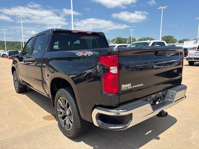 Used 2023 Chevrolet Silverado 1500 LT AWD/4WD image 6