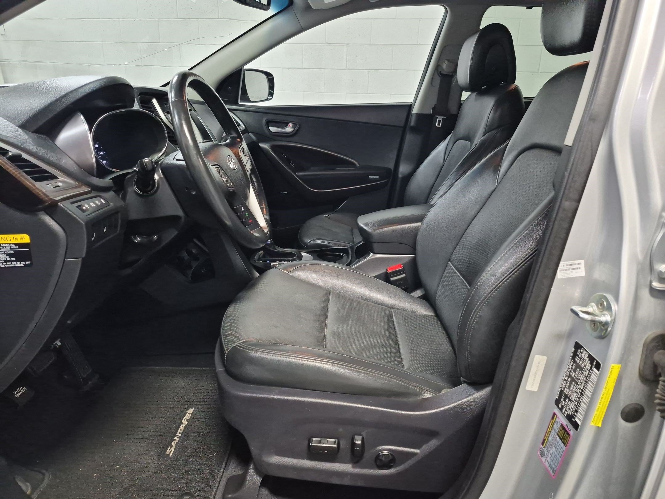 Used 2017 Hyundai Santa Fe Sport w/ Cargo Package FWD image 18