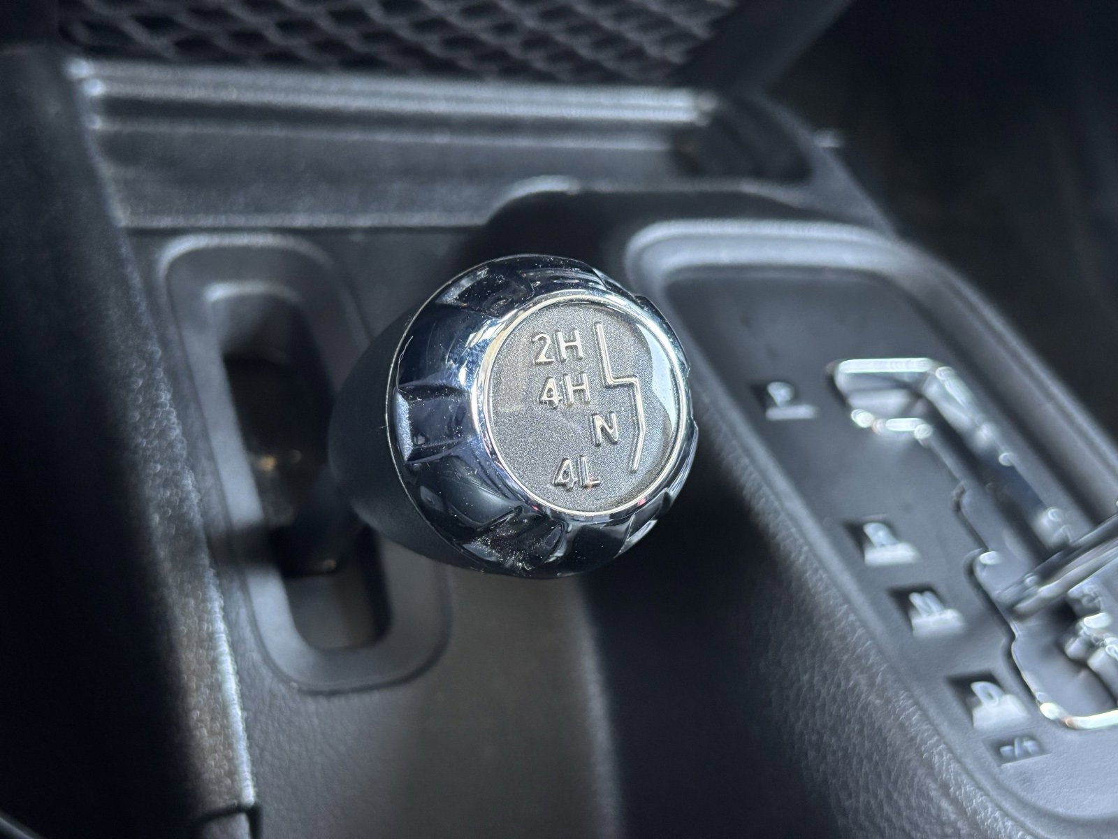 Used 2015 Jeep Wrangler Unlimited Sahara image 5