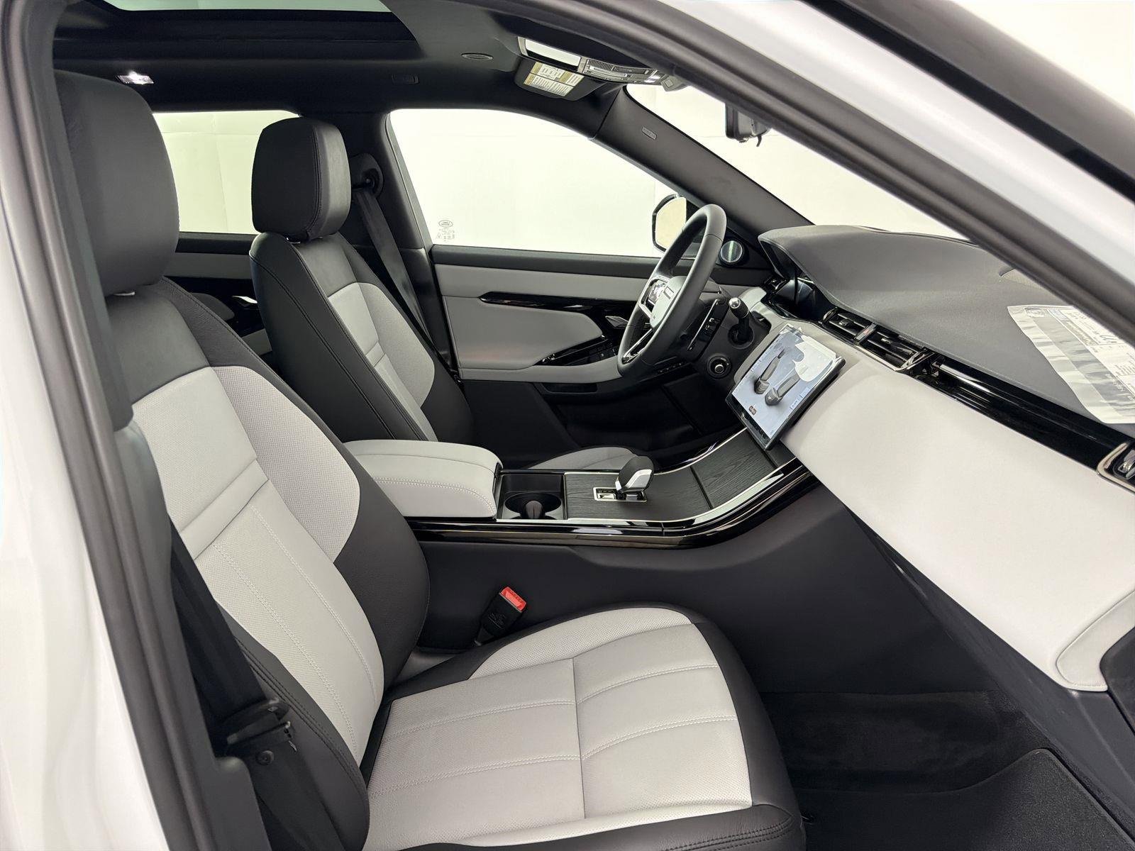 New 2026 Land Rover Range Rover Evoque Dynamic SE image 33