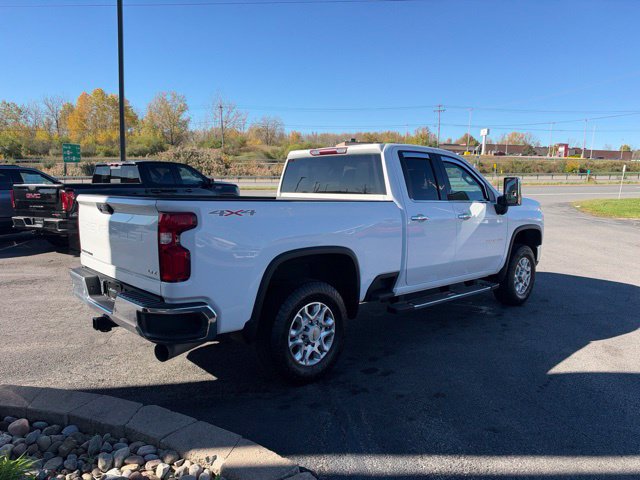 Used 2022 Chevrolet Silverado 2500 LTZ w/ Safety Package AWD/4WD image 5