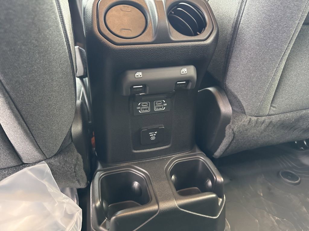 New 2025 Jeep Gladiator Sport image 40