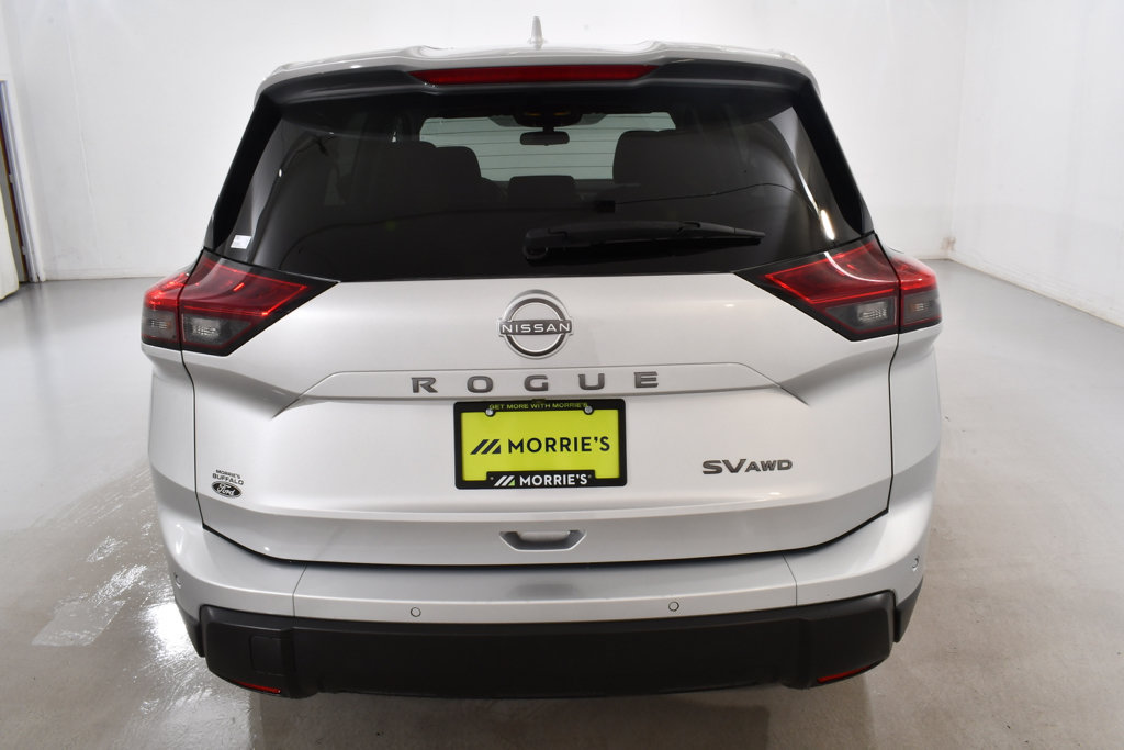 Used 2024 Nissan Rogue SV AWD/4WD image 13