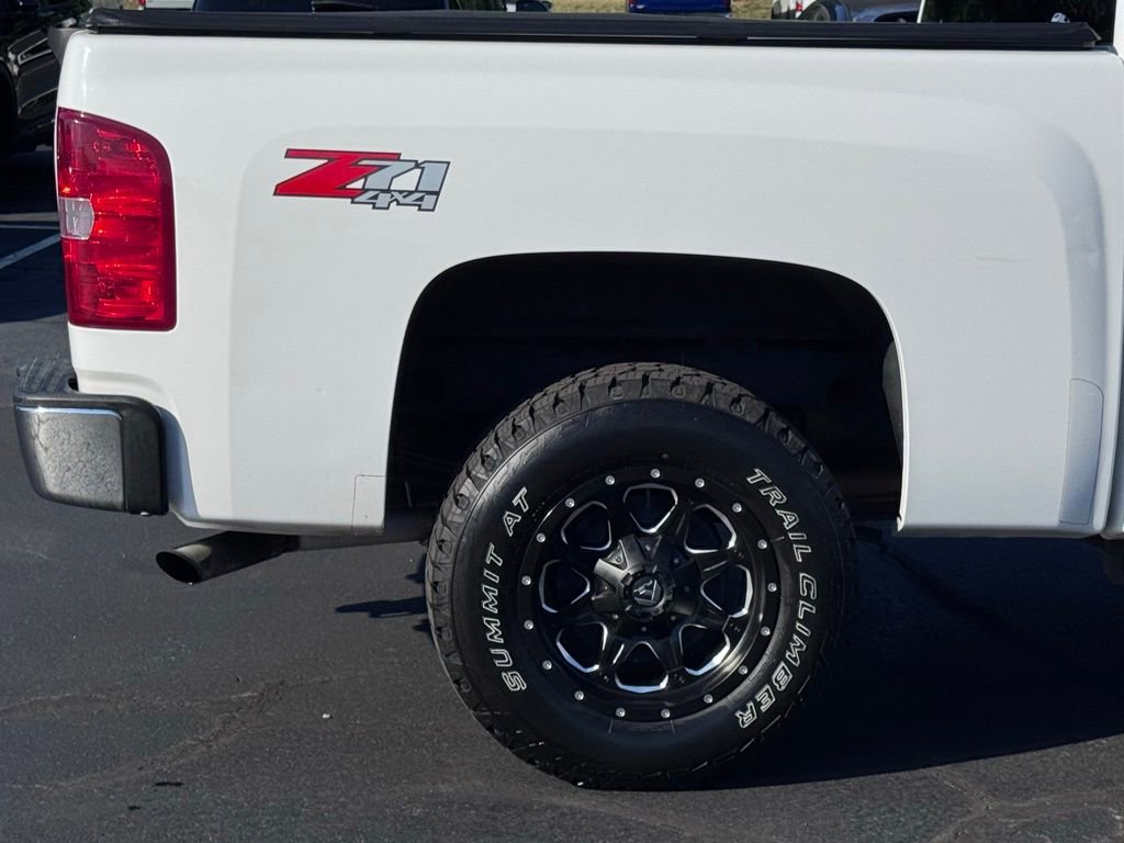 Used 2009 Chevrolet Silverado 1500 LT w/ Power Pack Plus AWD/4WD image 38