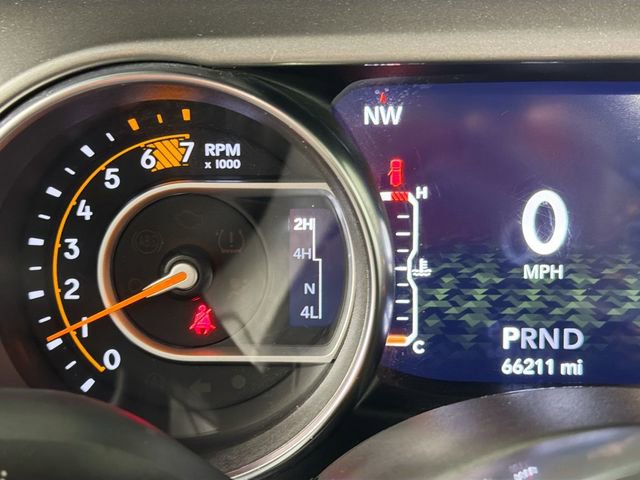 Used 2021 Jeep Wrangler Unlimited Sahara AWD/4WD image 13