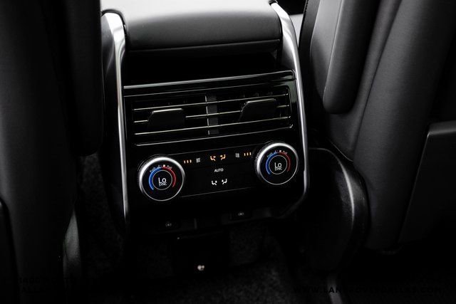 New 2026 Land Rover Range Rover SE image 39