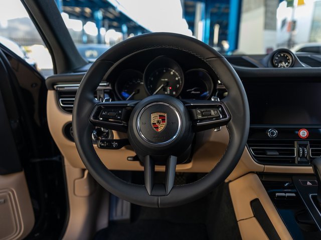 New 2026 Porsche Macan image 6