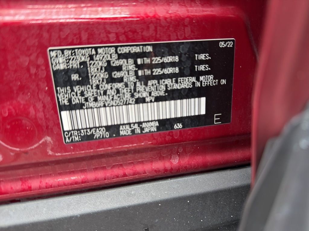 Used 2022 Toyota RAV4 XLE Premium image 4