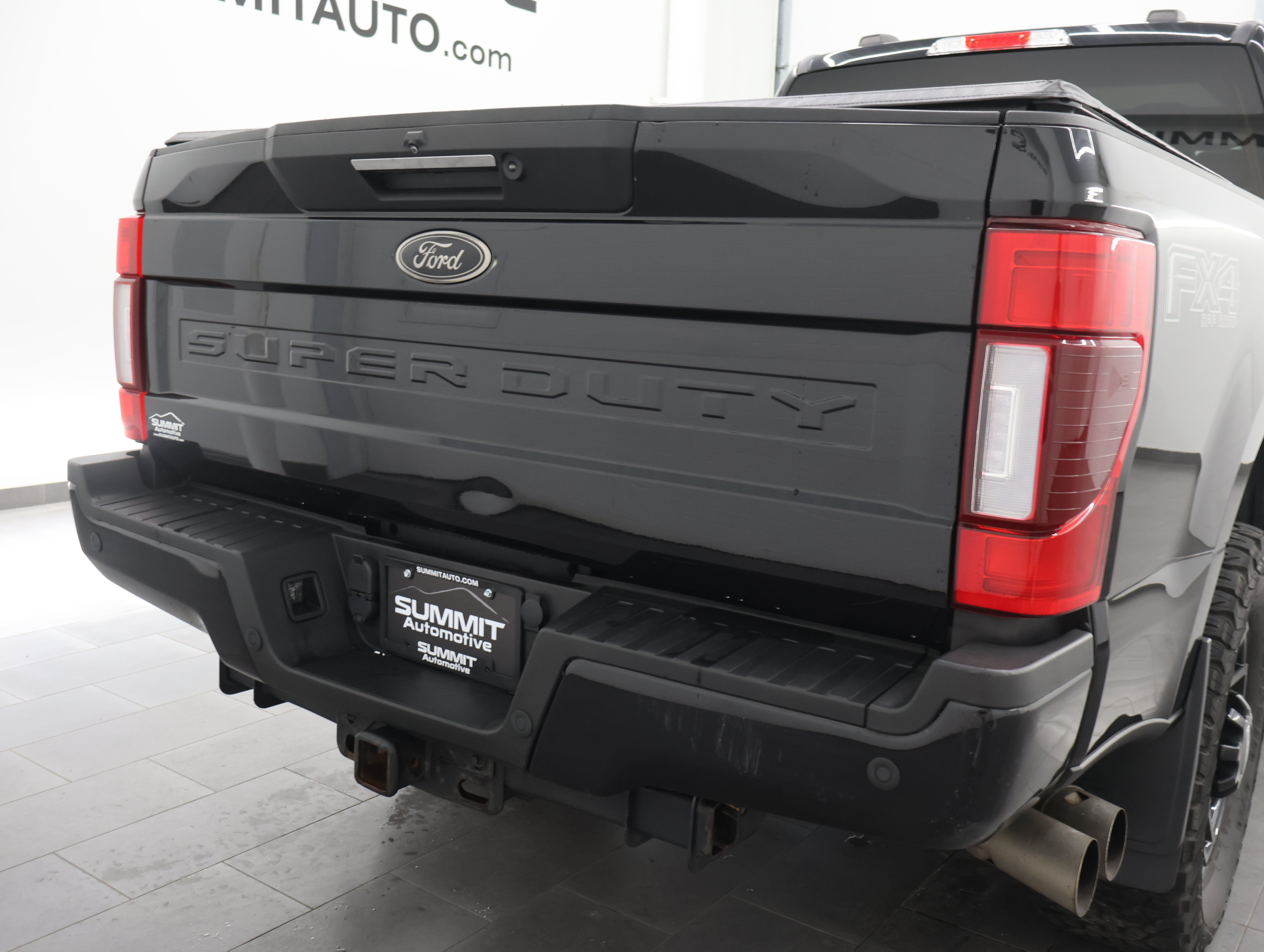 Used 2022 Ford F250 Lariat w/ Black Appearance Package AWD/4WD image 28